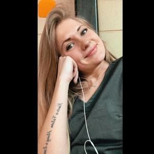 Meet your Posher, Alexis